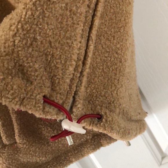 Reversible red/tan vest - Picture 5 of 14